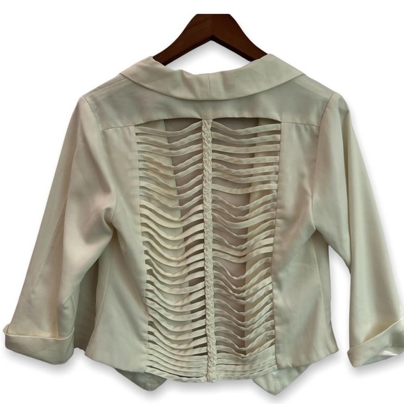 Akira Chicago White Ladder Cut Out Blazer - Picture 5 of 10